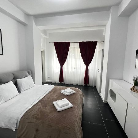 Marvellous Aparthotel With Master Apartments Сучава Экстерьер фото